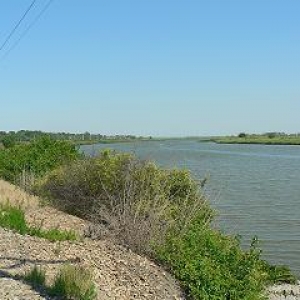 Семь семей из села Морской Чулек Неклиновского района эвакуировали из-за трещин в грунте.