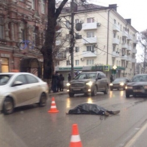 Против полицейского, сбившего пенсионерку в центре Ростова-на-Дону, возбуждено уголовное дело