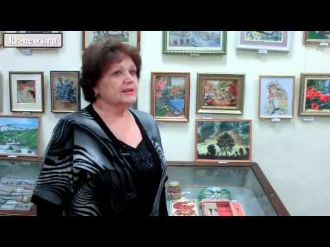 В Новочеркасске проходит выставка объединения «Женская палитра»